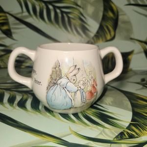 Wedgwood England Peter Rabbit Beatrix Potter Double Handle Child Cup Mug Classic